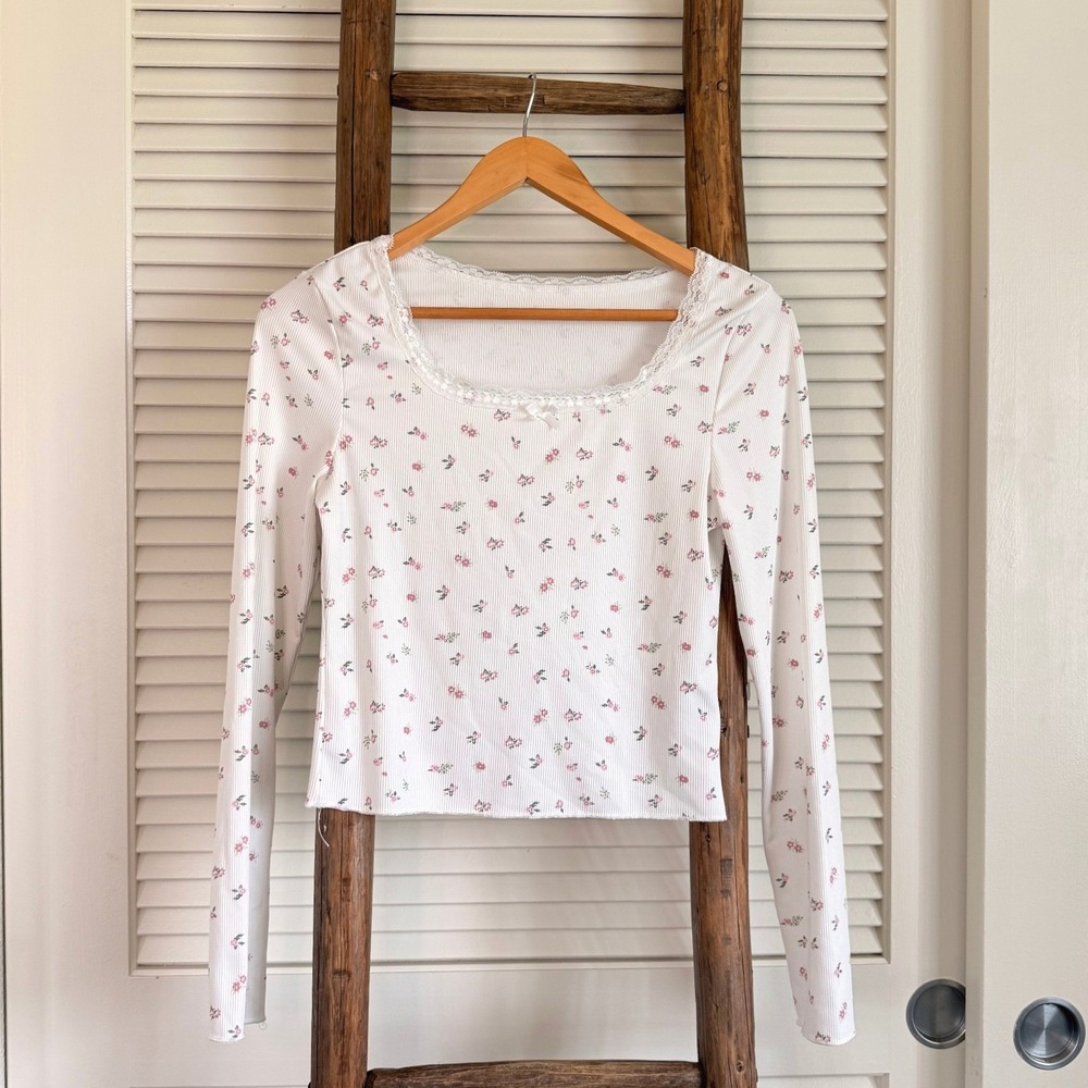 Romwe Floral‎ Ribbed Long Sleeve Top Size S White